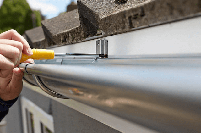 gutter repair kentwood